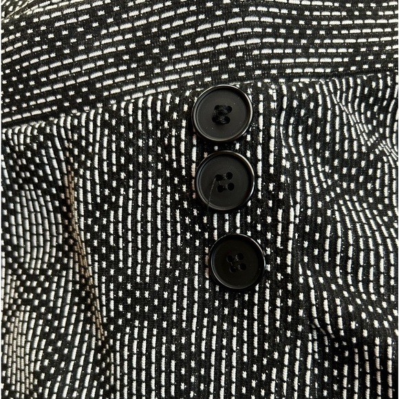 GNW/GNW Women's XL/ Black & White/aline skirt with fake front opening/ - Picture 7 of 9